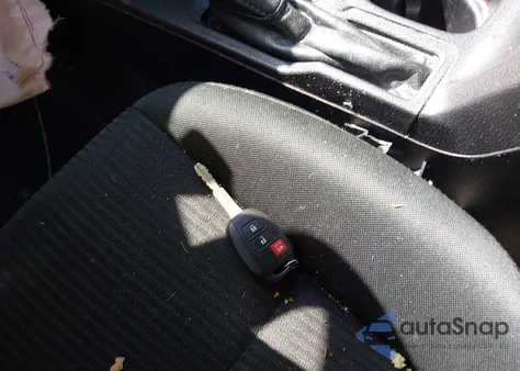 2018 Toyota Rav4 Le из США, поврежденный, VIN 2T3ZFREV6JW510946